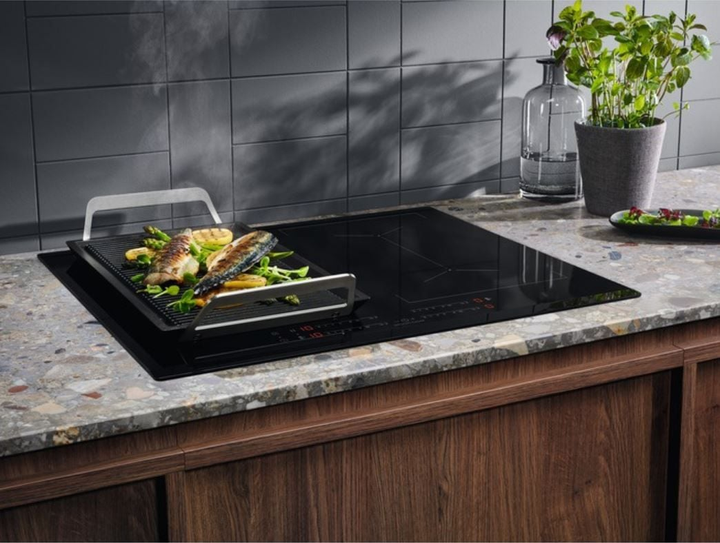 Варильна поверхня індукційна Electrolux 600 EIV644 (7332543590421) - зображення 3