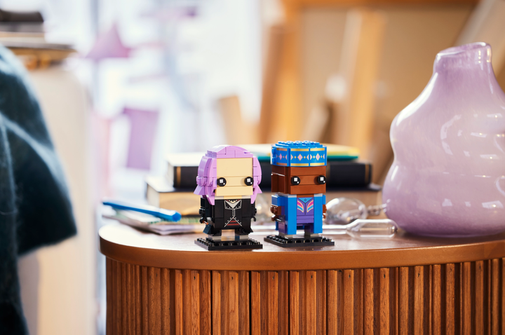 Zestaw klocków LEGO BrickHeadz Kingsley Shacklebolt i Nimfadora Tonks 250 elementów (40618) - obraz 3