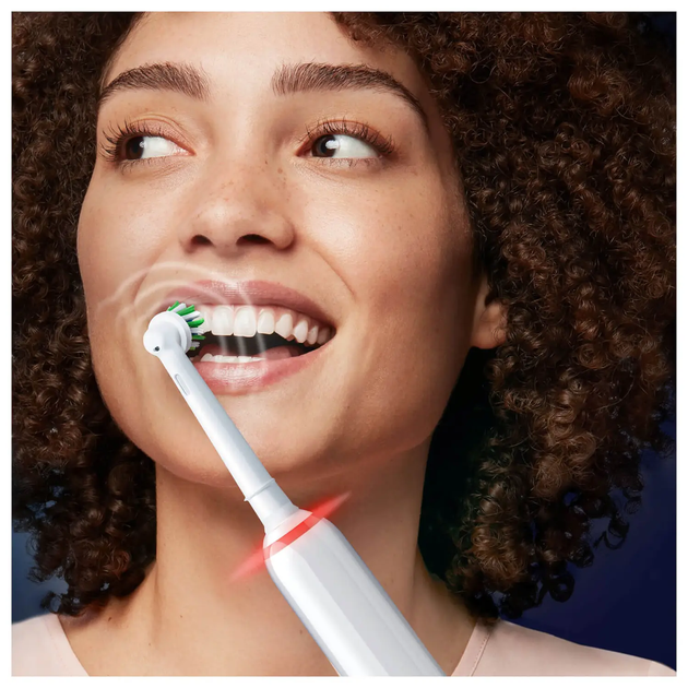Електрична зубна щітка Oral-B Pro 3 3500 (8006540759929) (955555908399734) - Уцінка - зображення 3