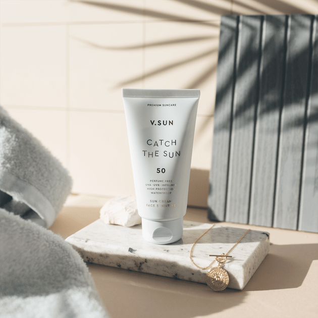 Сонцезахисний крем для обличчя V.SUN sun cream face sensitive SPF 50 Perfume Free 75 мл - Фото 3 Сонцезахисний крем для обличчя V.SUN sun cream face sensitive SPF 50 Perfume Free 75 мл - зображення 3