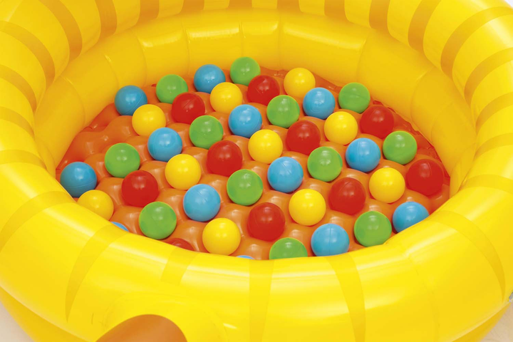 Дитячий надувний басейн з кульками Bestway Cuddly Cup 111 x 98 x 61.5 см B52261 (6942138961959) - зображення 5