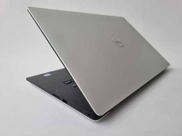 Ноутбук Dell Precision 5520 i5 7300HQ/Quadro M1200/RAM 8GB/SSD 128GB/IPS 4K Б\В - Б/В - зображення 6
