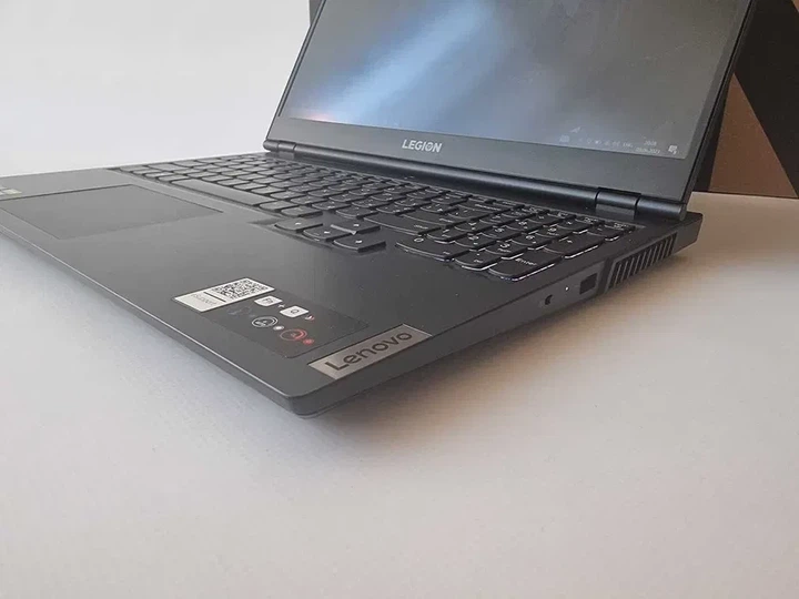 Ноутбук Lenovo Legion 5 15ACH6H R5 5600H/RTX 3060/RAM 16GB/SSD 1TB/165Hz Б\В - Фото 4 Ноутбук Lenovo Legion 5 15ACH6H R5 5600H/RTX 3060/RAM 16GB/SSD 1TB/165Hz Б\В - зображення 4