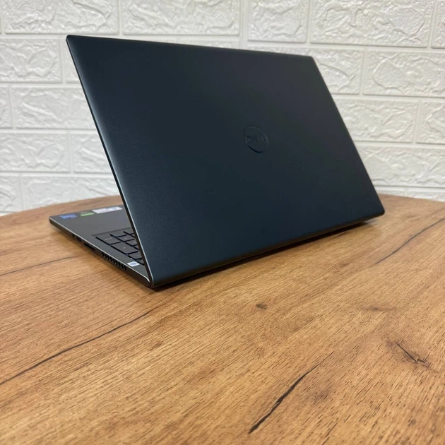 Игровой ноутбук Б-класс Dell Inspiron 16 Plus 7610 / 16