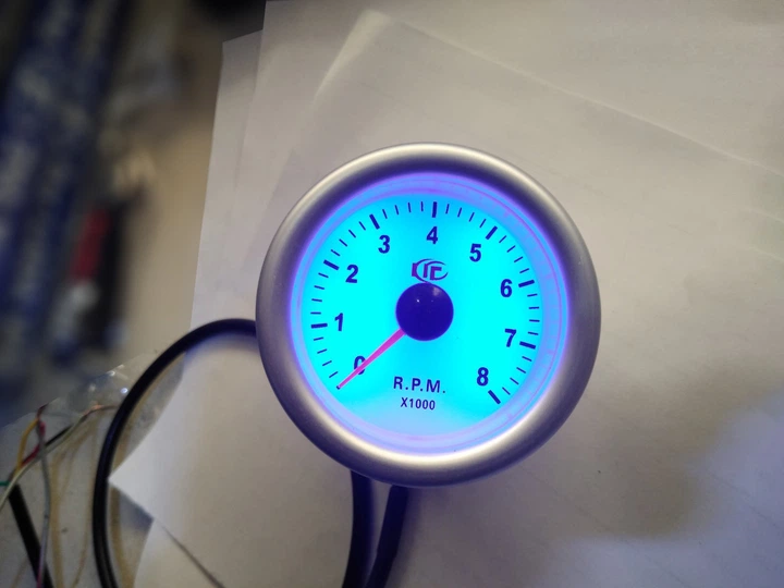 Покажчик тахометр стрілочний Ket Gauge 7705 LED діодний d52мм прилад датчик автомобільний M10668 - зображення 2