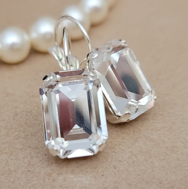 Сережки сріблясті з прозорим кристалом біжутерія Fashion Jewelry (II) 33804 - зображення 2