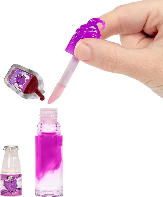 Lalka Mga Hit Yummiland Lipgloss Greta Grape zapachowa 120773 120872 Fioletowa (35051120773) - obraz 3