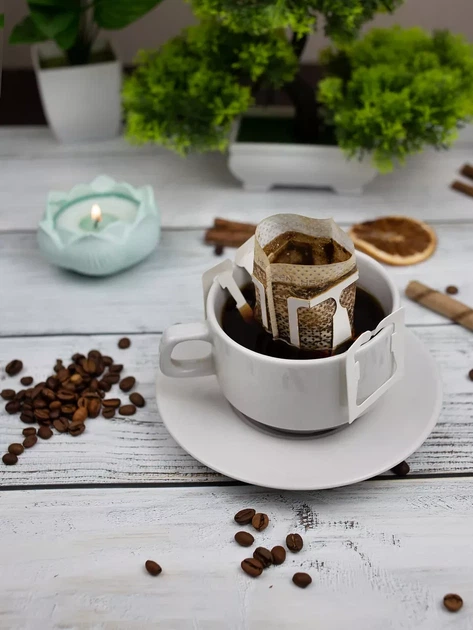 Дріп пакети для кави фільтр для заварювання пакетики drip bag filters порційні кавові фільтри порожні одноразові з вушками на чашку 100 шт паперові біорозкладні в чашці швидке заварювання вдома в офісі в дорозі компактні зручні для чаю в упаковці - Фото 6 Дріп пакети для кави фільтр для заварювання пакетики drip bag filters порційні кавові фільтри порожні одноразові з вушками на чашку 100 шт паперові біорозкладні в чашці швидке заварювання вдома в офісі в дорозі компактні зручні для чаю в упаковці - зображення 6