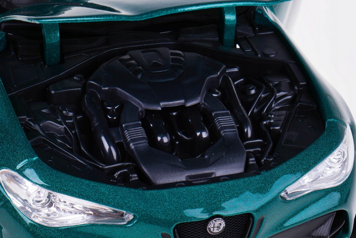 Model metalowy Bburago Alfa Romeo Giulia GTA 1:18 zielony (4893993014460) - obraz 6