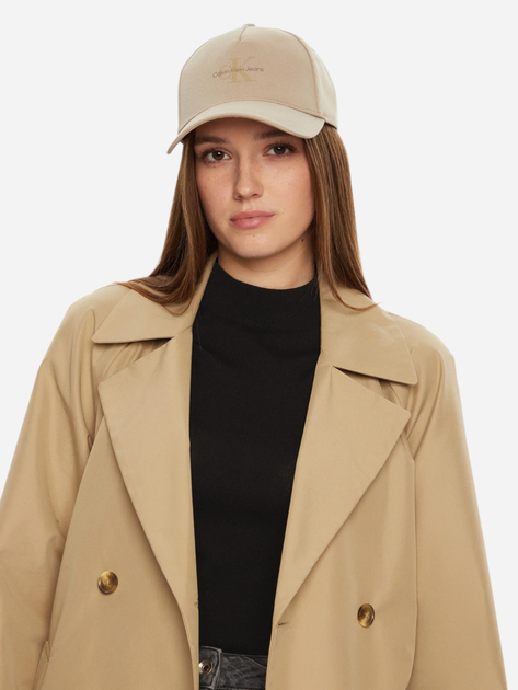 Czapka z daszkiem damska bejsbolówka Calvin Klein K60K613056-0JX One Size Beżowa (8721107065502) - obraz 3