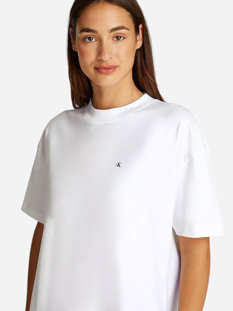 Футболка бавовняна жіноча Calvin Klein Jeans J20J225113-YAF XS Біла (8720639930692) - зображення 1