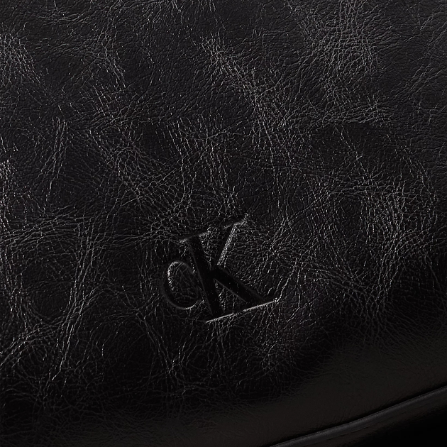 Сумка планшет чоловіча середня Calvin Klein K50K512987-BEH Чорна (8721107051093) - зображення 5