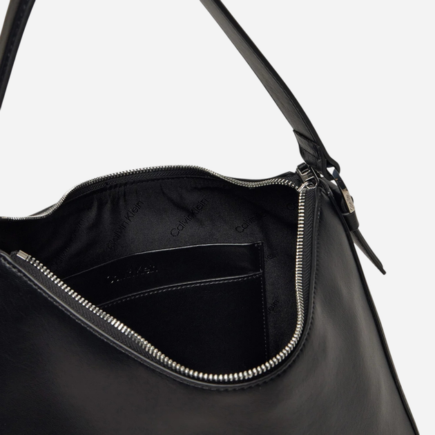 Сумка багет жіноча середня Calvin Klein K60K612770-BEH Чорна (8721107060965) - зображення 5