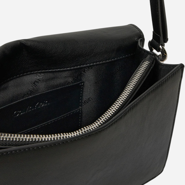 Torebka bagietka damska Calvin Klein K60K612807-BEH Czarna (8721107062426) - obraz 5