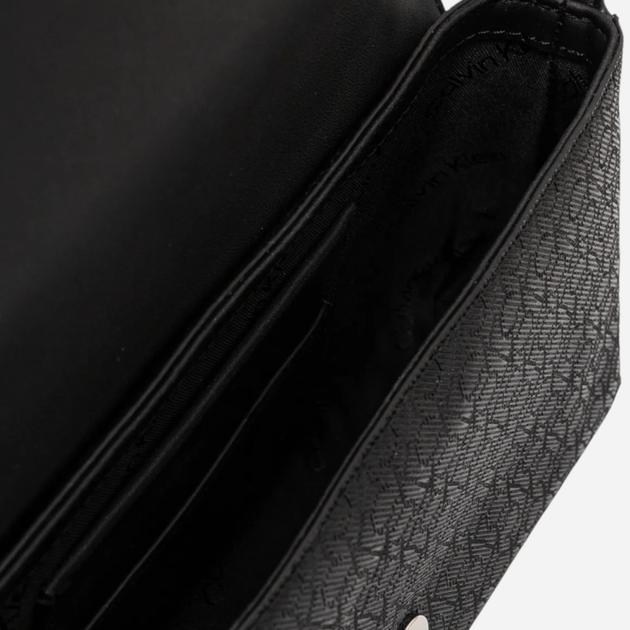 Torebka crossbody damska Calvin Klein K60K612815-0GJ Czarna (8721107063027) - obraz 6