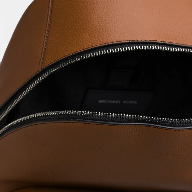 Рюкзак чоловічий 14.5 л вміщує формат А4 Michael Kors 37F3COLB2T-230 Світло-коричневий (196237248602) - зображення 4