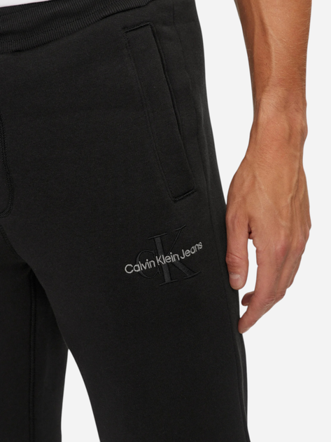 Спортивні штани чоловічі Calvin Klein Jeans J30J325658-0GM M Чорні (8720639457175) - зображення 4