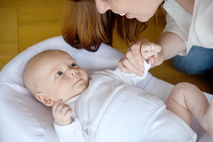 Кокон Red Castle эргономичный Cocoonababy 40х69 Белый (0441066
