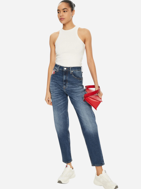 Jeansy mom fit damskie z wysokim stanem Tommy Jeans DW0DW20224-1BK 29-32 Ciemnoniebieskie (8720638473039) - obraz 3