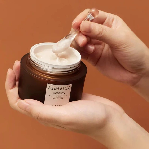 Увлажняющий крем для лица с пробиотиками и центеллой Skin1004 Madagascar Centella Probio-Cica Enrich Cream 50 ml - изображение 2