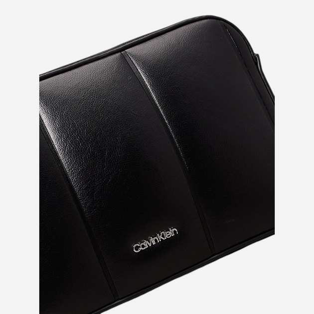 Сумка крос-боді через плече жіноча маленька Calvin Klein K60K613076-BEH Чорна (8721107067537) - зображення 5