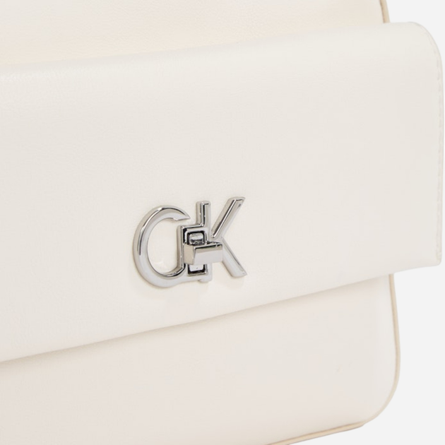 Сумка крос-боді через плече жіноча маленька Calvin Klein K60K613089-YAO Молочна (8721107067896) - зображення 5