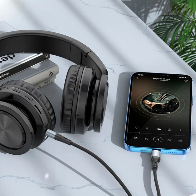 Аудіокабель HOCO UPA22 iP silicone digital audio conversion cable Black (6931474769473) - зображення 4