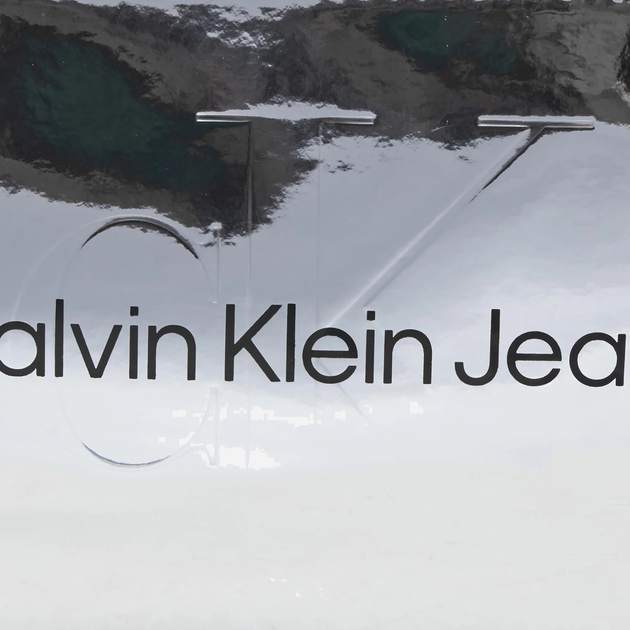 Сумка багет сідло жіноча Calvin Klein K60K611857-0IM Срібна (8720109166033) - зображення 5