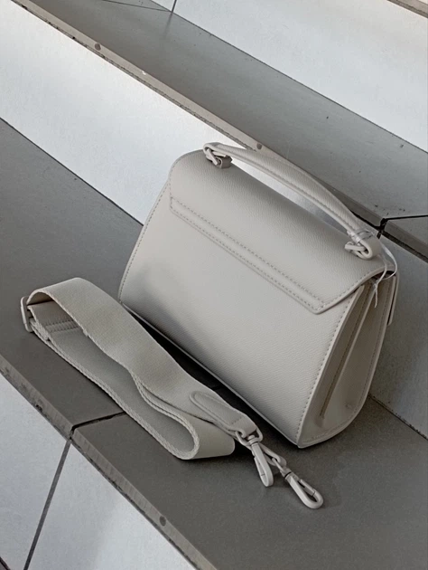 Женская сумка David Jones кросс боди с клапаном молочная CM7394 Almond Milk - Фото 3 Женская сумка David Jones кросс боди с клапаном молочная CM7394 Almond Milk - изображение 3