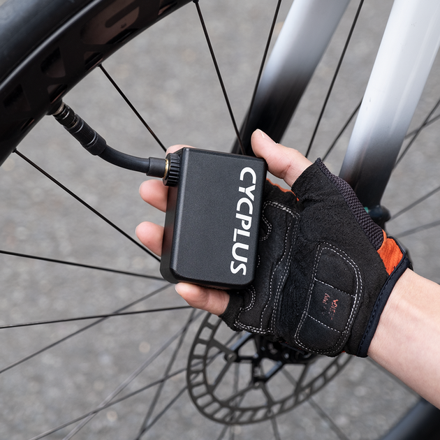 Аккумуляторный насос для велосипеда CYCPLUS AS2 Pro портативный компактный компрессор на 120 PSI - Фото 4 Аккумуляторный насос для велосипеда CYCPLUS AS2 Pro портативный компактный компрессор на 120 PSI - изображение 4
