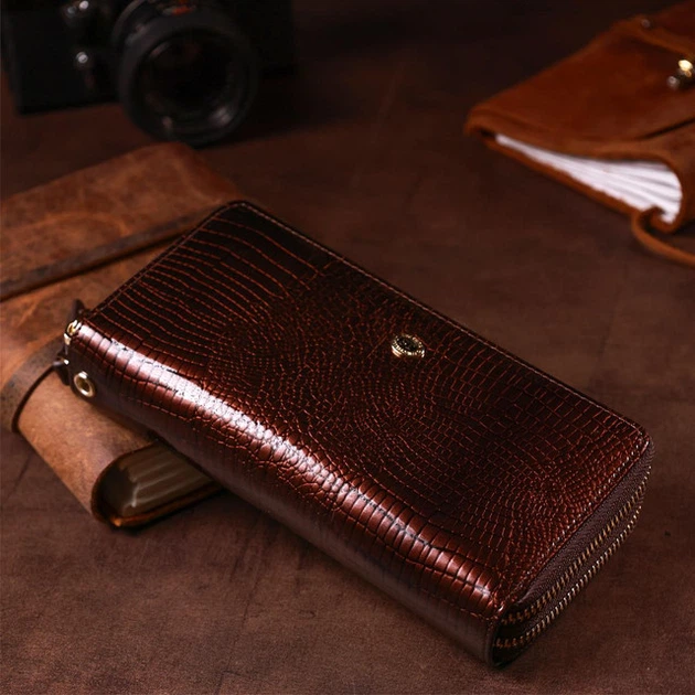 Жіночий лаковий клатч ST Leather з натуральної шкіри коричневий великий вертикальний на блискавці з ремінцем 9х19х4 см 56511 - зображення 8
