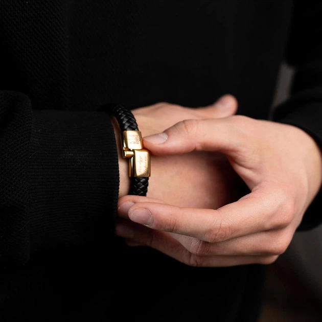 Браслет с индивидуальной гравировкой "GoldBond" кожаный со вставкой из нержавеющей стали - изображение 7