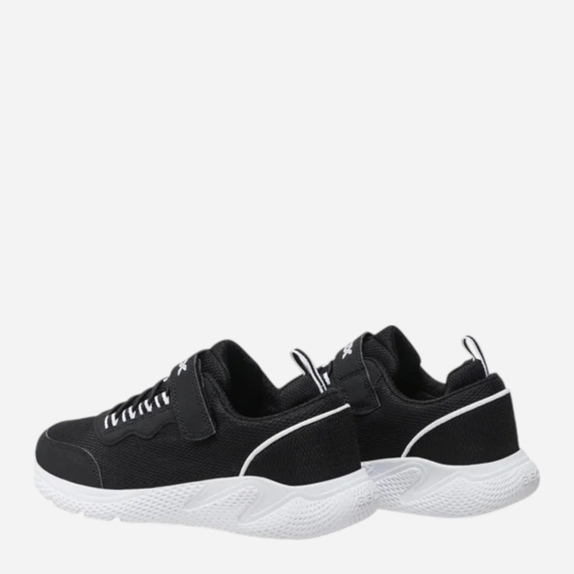 Buty sportowe chłopięce z białą podeszwą Geox J25GBE07TCE-C0127 34 Czarne (8056206062467) - obraz 4