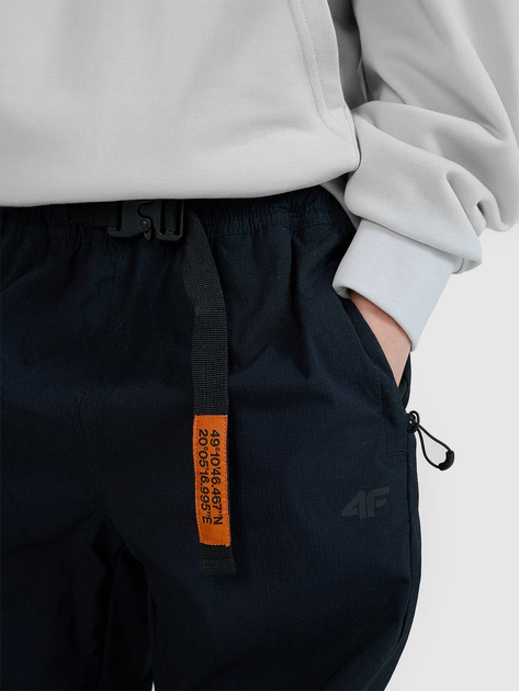 Spodnie dresowe młodzieżowe chłopięce joggery 4F 4FJWSS25TTROM1136-20S 158 cm Czarne (5905700500827) - obraz 6