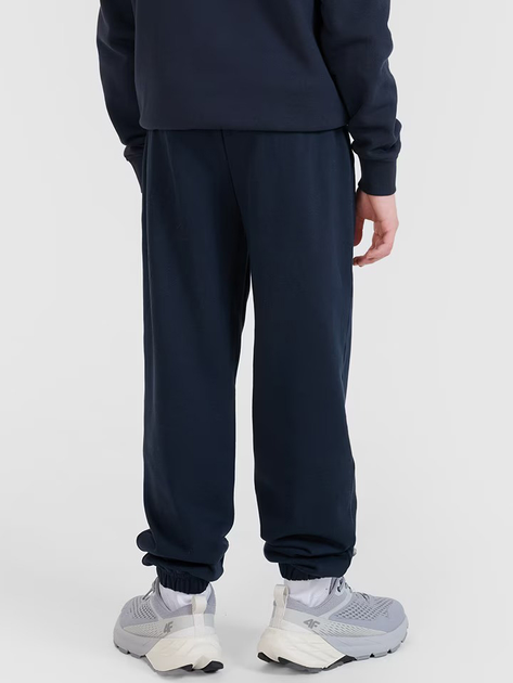 Spodnie dresowe młodzieżowe chłopięce joggery 4F 4FJWMM00TTROM1188-31S 152 cm Granatowe (5905700387862) - obraz 2