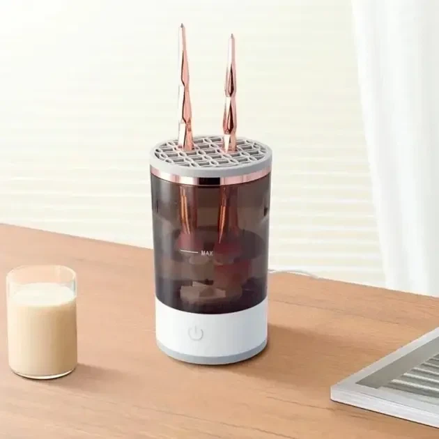 Электрический очиститель косметических кистей Makeup Brush Cleaner с USB зарядкой 9516 - Фото 5 Электрический очиститель косметических кистей Makeup Brush Cleaner с USB зарядкой 9516 - изображение 5