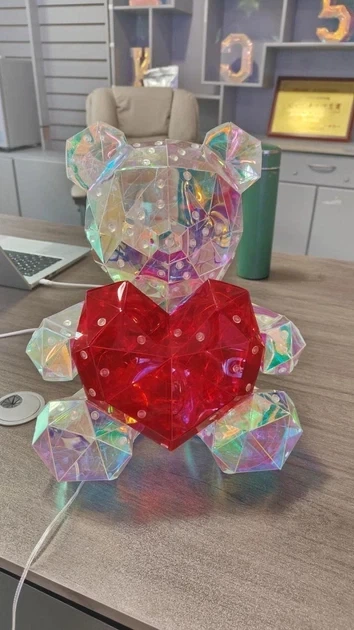 Мишка Love Bear медведь голографический 3D с LED подсветкой с красным сердцем 32 см - Фото 4 Мишка Love Bear медведь голографический 3D с LED подсветкой с красным сердцем 32 см - изображение 4