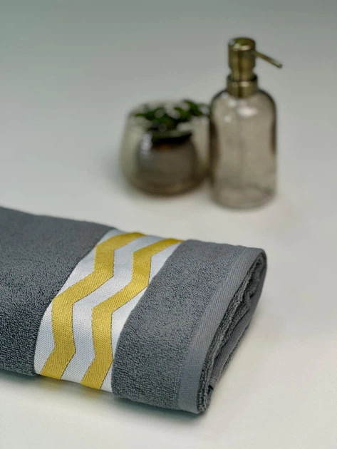 Махровое полотенце с зигзагами Osborn Textile 70х140 см Серый 500 г\м2 - Фото 2 Махровое полотенце с зигзагами Osborn Textile 70х140 см Серый 500 г\м2 - изображение 2