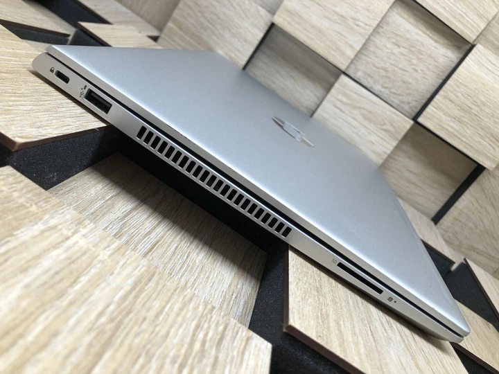 Ультрабук Б-класс HP ProBook 440 G7 / 14" (1920x1080) IPS / Intel Core i5-10210U (4 (8) ядра по 1.6 - 4.2 GHz) / 8 GB DDR4 / 250 GB SSD / Intel UHD Graphics / WebCam б/у - Фото 5 Ультрабук Б-класс HP ProBook 440 G7 / 14" (1920x1080) IPS / Intel Core i5-10210U (4 (8) ядра по 1.6 - 4.2 GHz) / 8 GB DDR4 / 250 GB SSD / Intel UHD Graphics / WebCam б/у - изображение 5