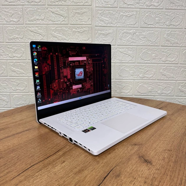 Игровой ультрабук Asus ROG Zephyrus GA503QS White / 15.6" (2560x1440) IPS / AMD Ryzen 9 5900HS (8 (16) ядер по 3.0 - 4.6 GHz) / 32 GB DDR4 / 1000 GB SSD / nVidia GeForce RTX 3080, 8 GB GDDR6, 256-bit б/у - изображение 4