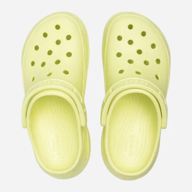 Chodaki damskie na platformie Crocs Classic Bae Clog W 206302-3U4 36-37 (M4/W6) 22 cm Jasnozielone - obraz 5