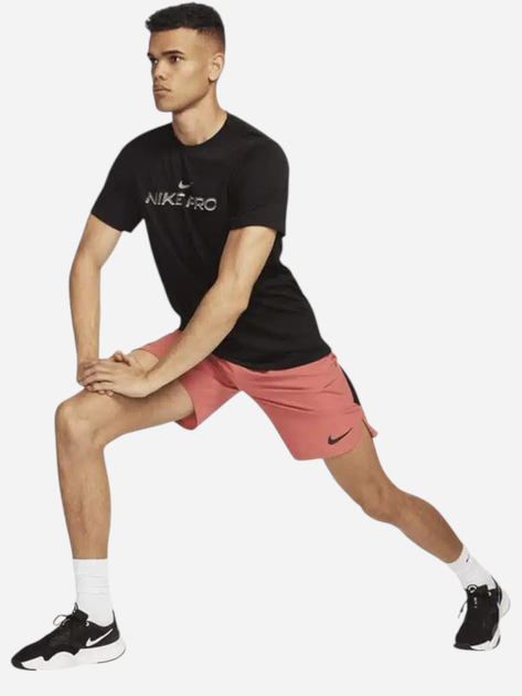 Спортивна футболка чоловіча Nike Dri-Fit FJ2393-010 L Чорна (196607145210) - зображення 3