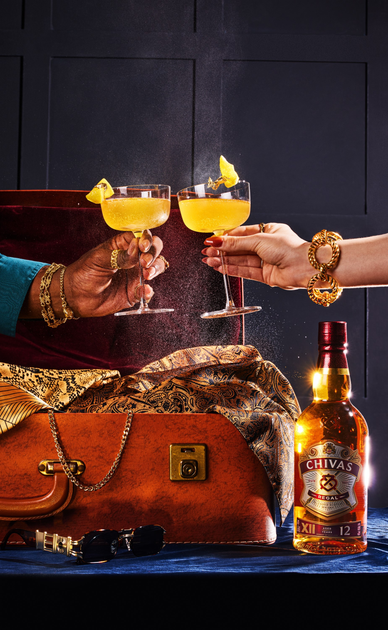 Виски Chivas Regal 0.7 л 12 лет выдержки 40% + 2 стакана