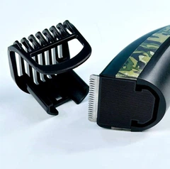 Аккумуляторная машинка триммер для стрижки волос бороды и тела USB VGR V-053 PRO Камуфляж - изображение 7