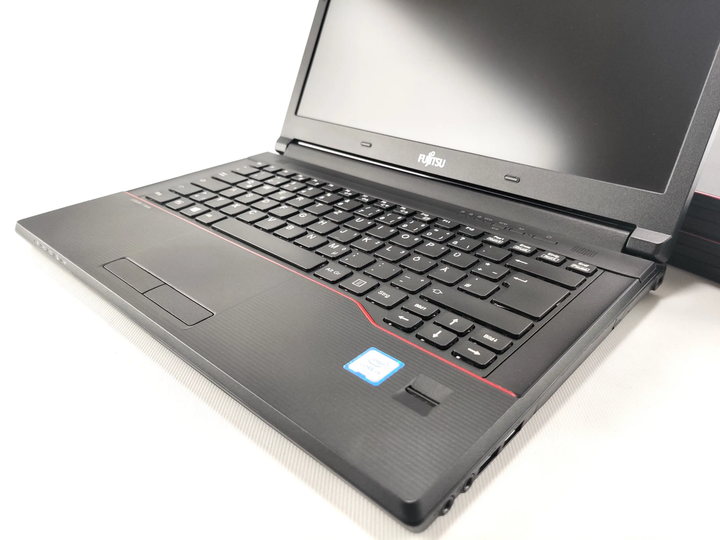 Ноутбук Fujitsu LifeBook E546 / 14" (1920x1080) IPS / Intel Core i5-6200U (2 (4) ядра по 2.3 - 2.8 GHz) / 4 GB DDR4 / 240 GB SSD / Intel HD Graphics 520 / WebCam б/у - изображение 3