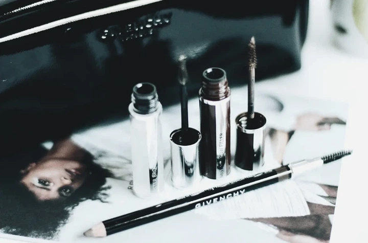 Фиксирующий Гель Для Бровей Givenchy Mister Brow Groom 01 Transparent Прозрачный Тестер - изображение 4