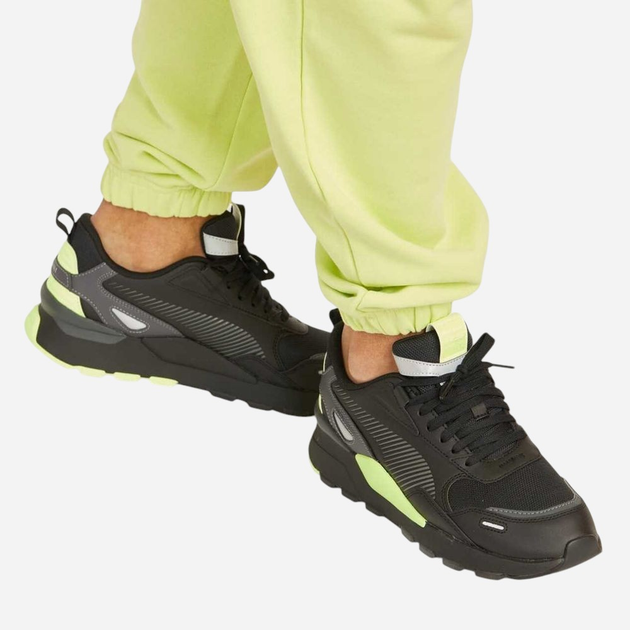 Чоловічі кросівки Puma RS 3.0 Synth Pop 39260905 41 (7.5UK) 26.5 см Чорні (4065452842277) - зображення 2