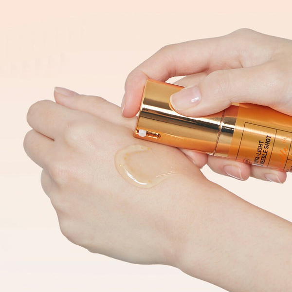 Сыворотка VT Cosmetics Vita-Light Reedle Shot 100 Stick со спикулами с витамином C 2 мл - изображение 3