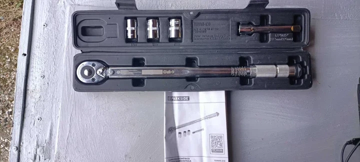 Ключ динамометричний 1/2" 460 мм 80-210 Nm набором головок Parkside - изображение 2