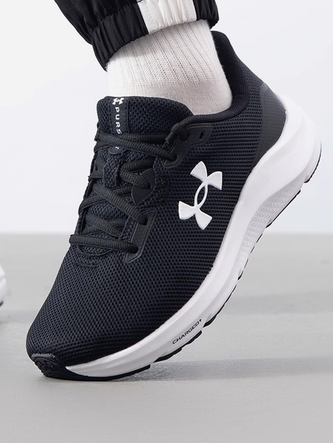 Чоловічі кросівки для бігу Under Armour UA Charged Pursuit 4 3028254-001 42.5 (9US) Чорні (197778740853) - зображення 3